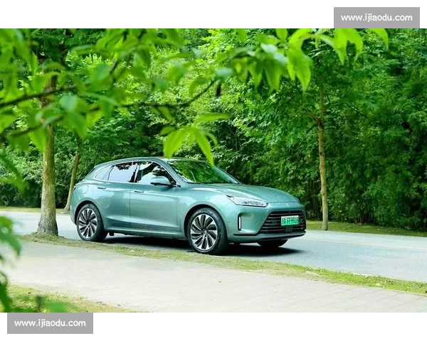 赛力斯引领智能电动汽车新时代打造高端绿色出行新标杆